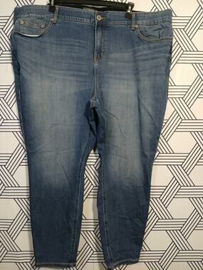 Torrid Bombshell Jeans 28S Curve Hugging Clean Girl Plus Size Sculpting Fit